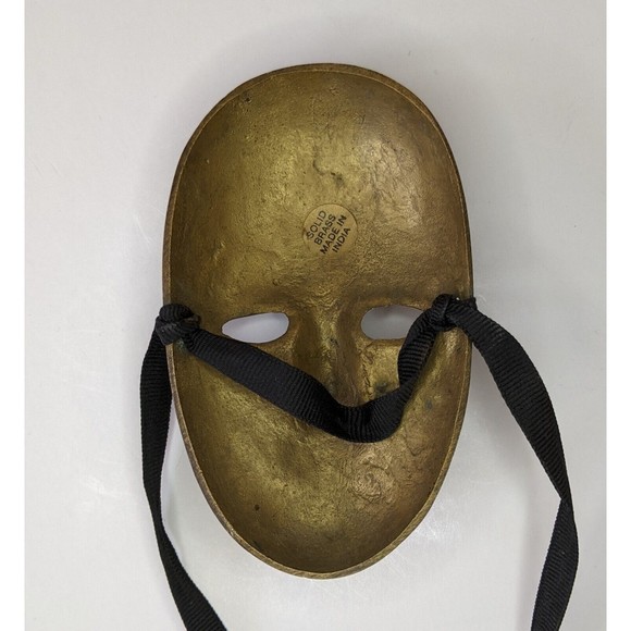 Solid brass mask, enamel paint. Halloween, Mardi Gras, terrorize house guests! - Picture 4 of 12